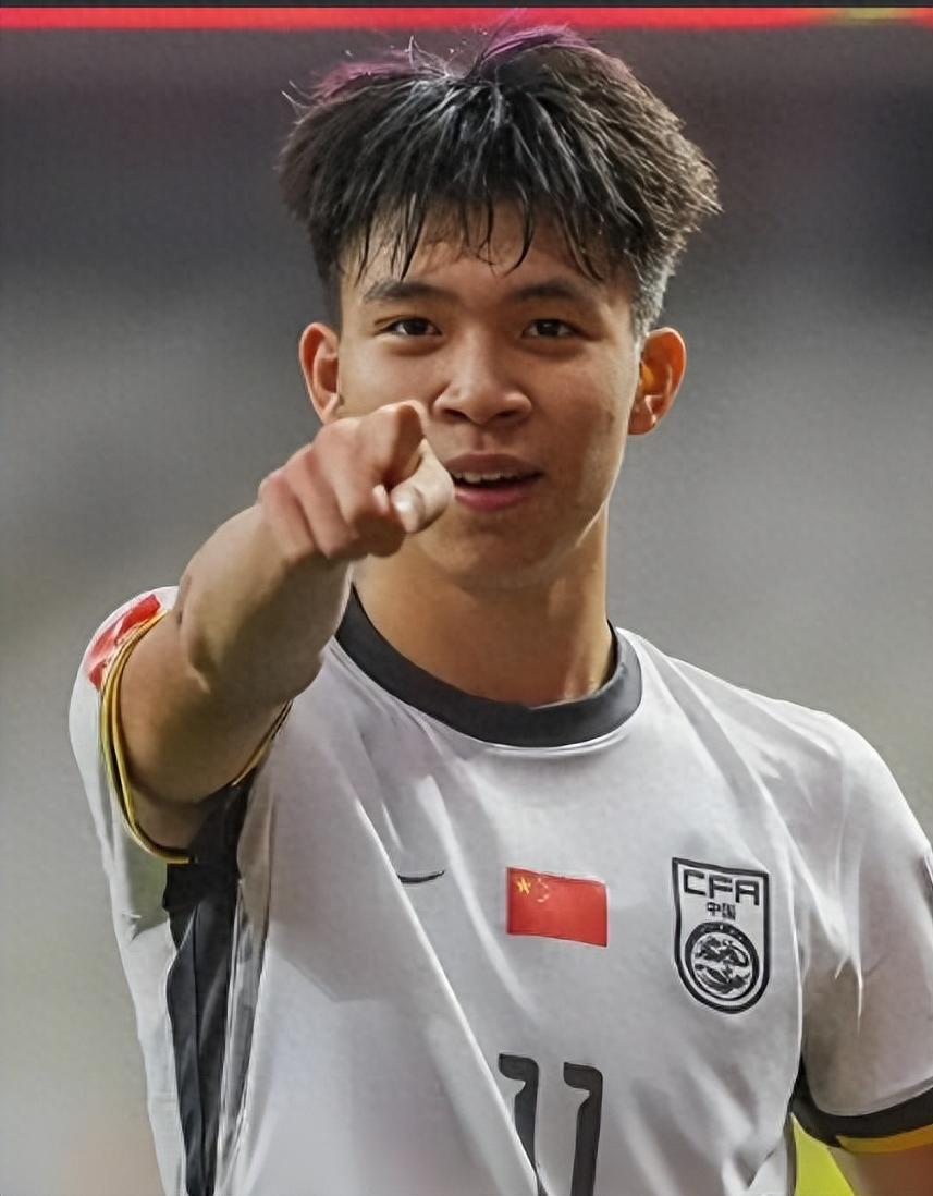 世界杯高清直播入口-国足0-4日本，王钰栋遭网暴，著名监制：150万欧身价，停球3米远